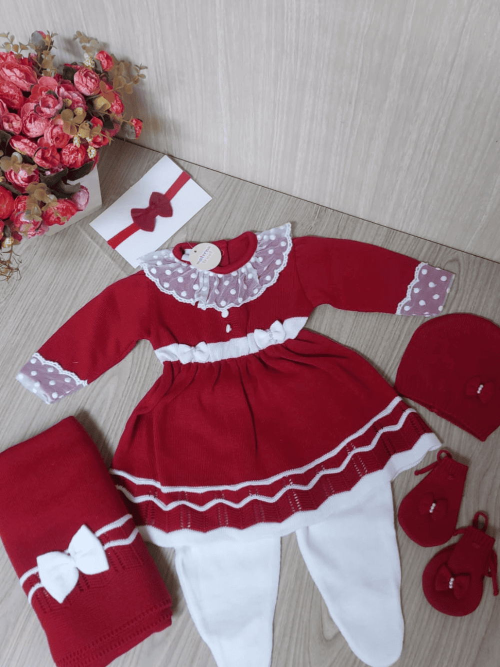 Saída de Maternidade Feminina vemelha - kit completo